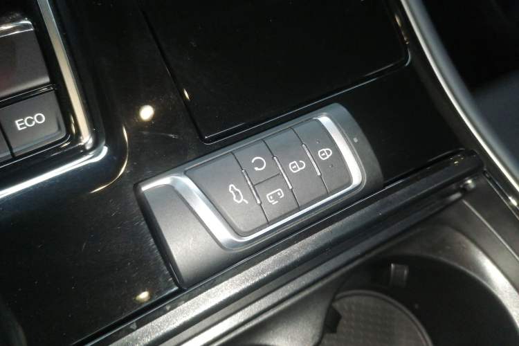 Used GAC Trumpchi M8 2023 Lingxiu Series 390T Deluxe Edition Interior 1