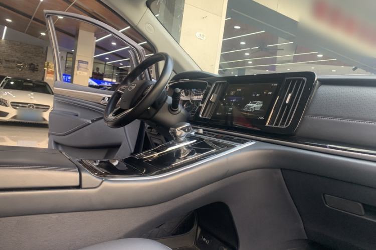 Used GAC Trumpchi M8 2023 Lingxiu Series 390T Deluxe Edition Interior 10