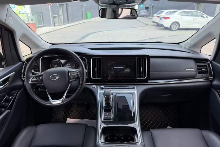 Used GAC Trumpchi M8 2023 Lingxiu Series 390T Deluxe Edition Interior 2