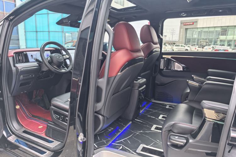 Used GAC Trumpchi M8 2023 Zongshi Series 400T Ultimate Edition Interior 3