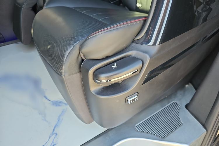 Used GAC Trumpchi M8 2023 Zongshi Series 400T Ultimate Edition Interior 3