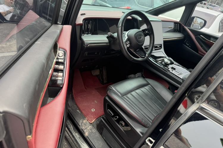 Used GAC Trumpchi M8 2023 Zongshi Series 400T Ultimate Edition Interior 3
