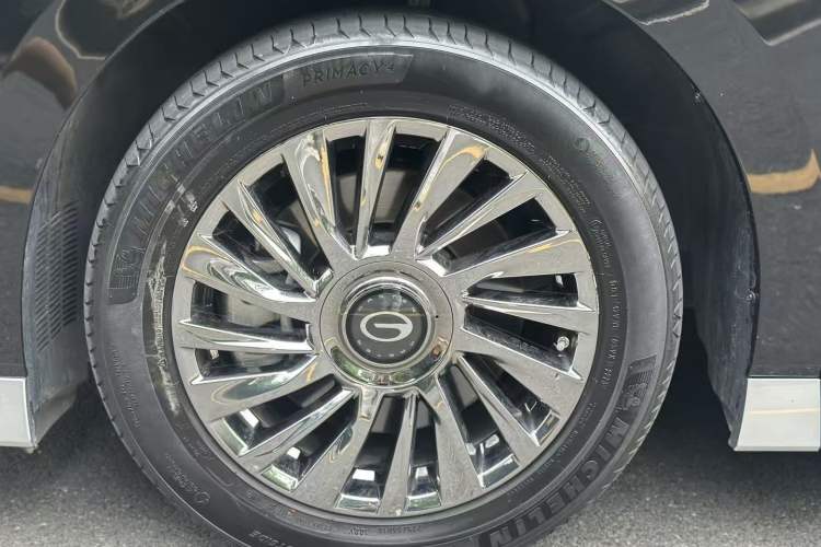 Used GAC Trumpchi M8 2023 Zongshi Series Dual-Motor YuZun Edition Interior 3