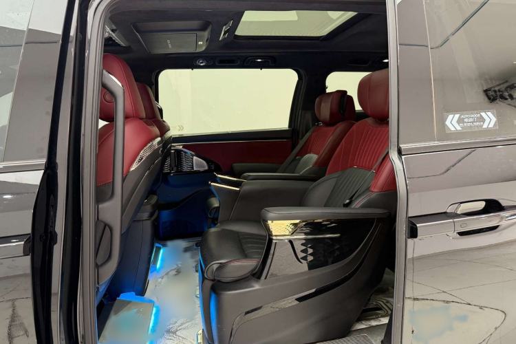 Used GAC Trumpchi M8 2023 Zongshi Series Dual-Motor YuZun Edition Interior 3