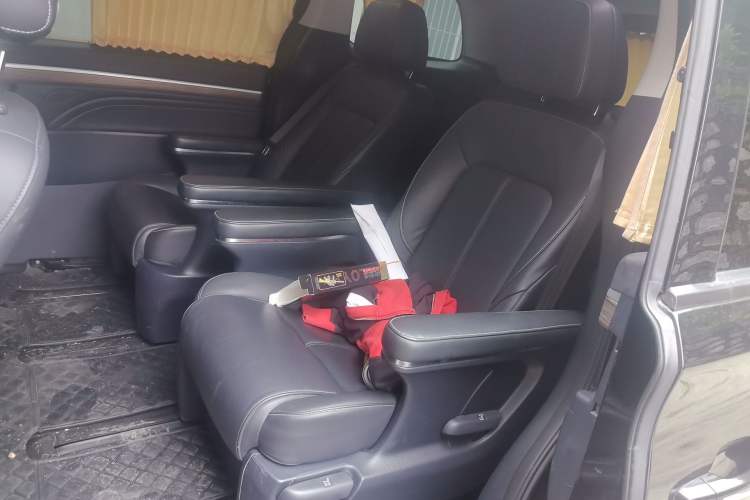 Used GAC Trumpchi M8 2023 Lingxiu Series 390T Deluxe Edition Interior 4