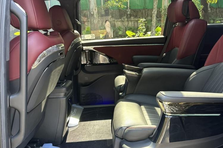 Used GAC Trumpchi M8 2023 Zongshi Series Dual-Motor Flagship Edition Interior 4