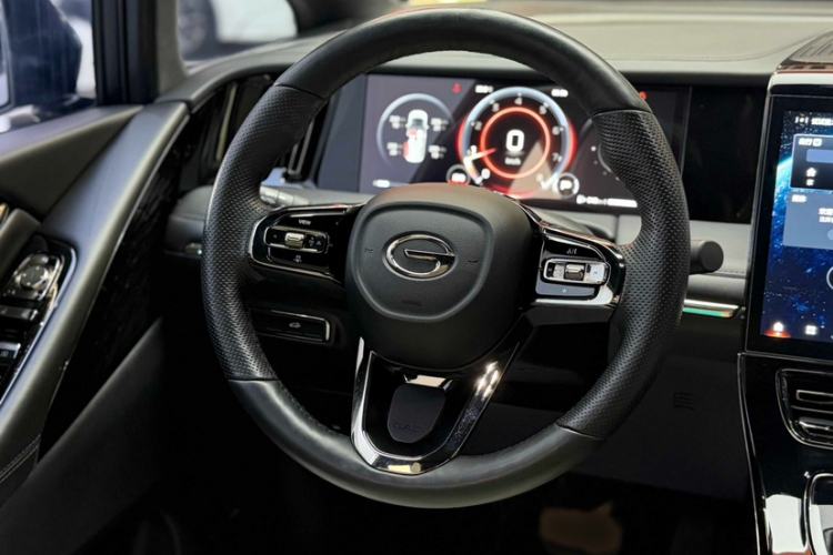 Used GAC Trumpchi M8 2023 Zongshi Series 400T Flagship Edition Interior 4