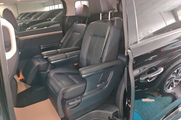 Used GAC Trumpchi M8 2023 Lingxiu Series 390T Prestige Edition Interior 4
