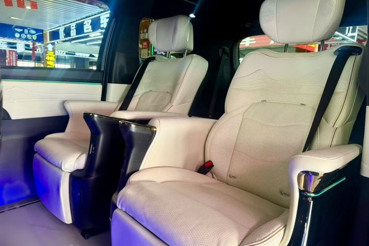 Used GAC Trumpchi M8 2023 Zongshi Series 400T Flagship Edition Interior 4