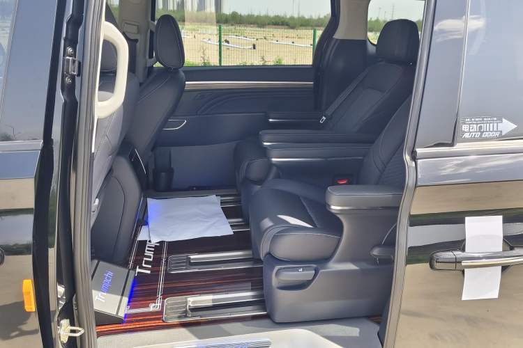 Used GAC Trumpchi M8 2023 Lingxiu Series 390T Luxury Edition Interior 4