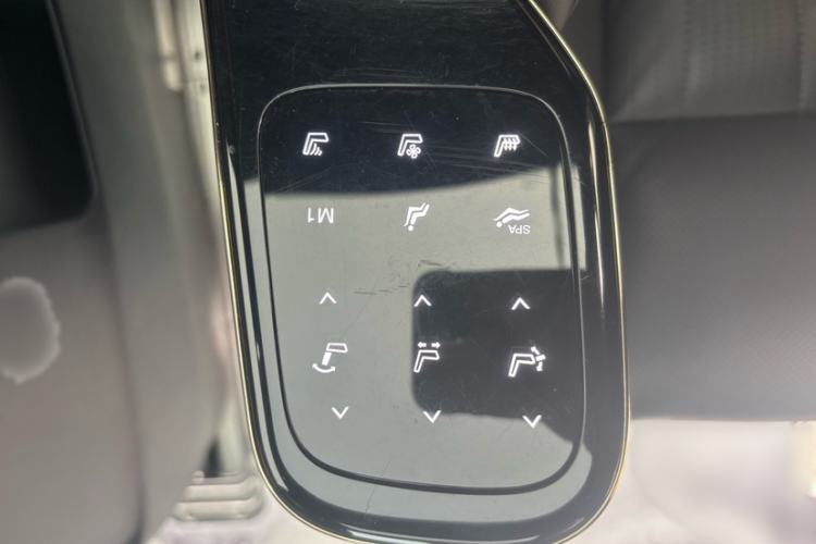 Used GAC Trumpchi M8 2023 Zongshi Series 400T Flagship Edition Interior 4