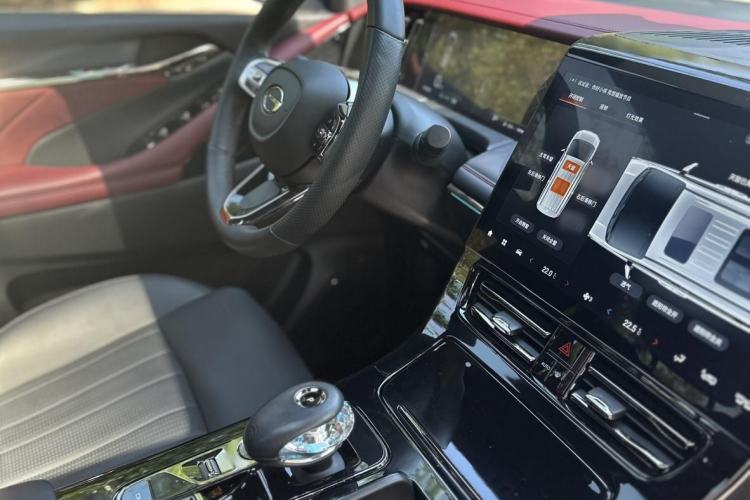 Used GAC Trumpchi M8 2023 Zongshi Series Dual-Motor Flagship Edition Interior 5