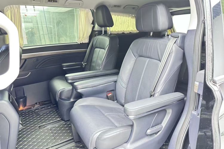 Used GAC Trumpchi M8 2023 Lingxiu Series 390T Deluxe Edition Interior 5