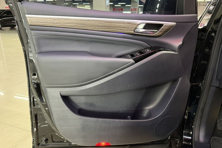 Used GAC Trumpchi M8 2023 Lingxiu Series 390T Prestige Edition Interior 6