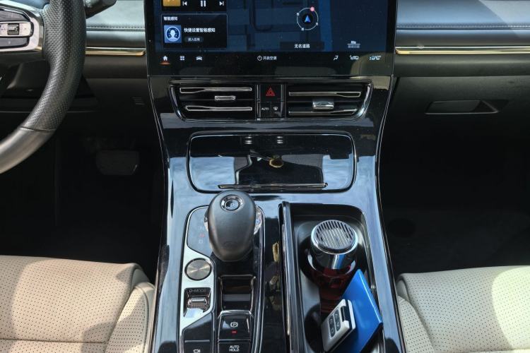 Used GAC Trumpchi M8 2023 Zongshi Series Dual-Motor YuZun Edition Interior 7