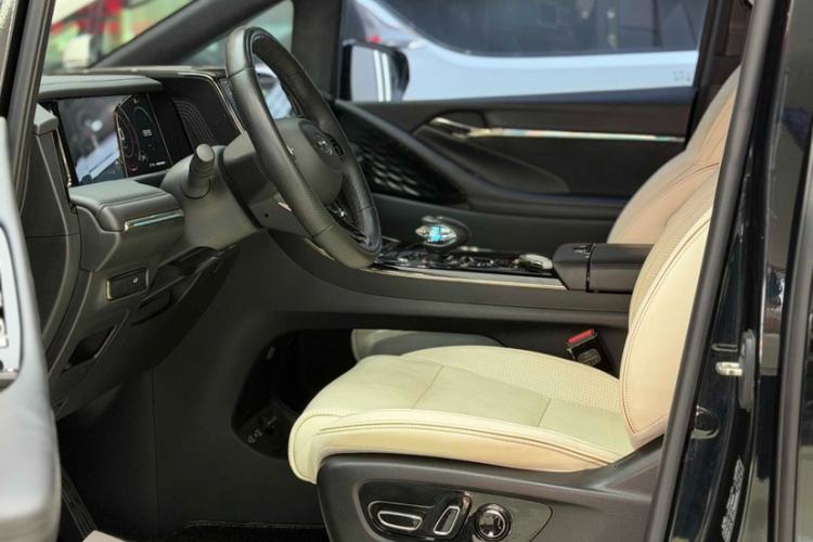 Used GAC Trumpchi M8 2023 Zongshi Series 400T Flagship Edition Interior 7