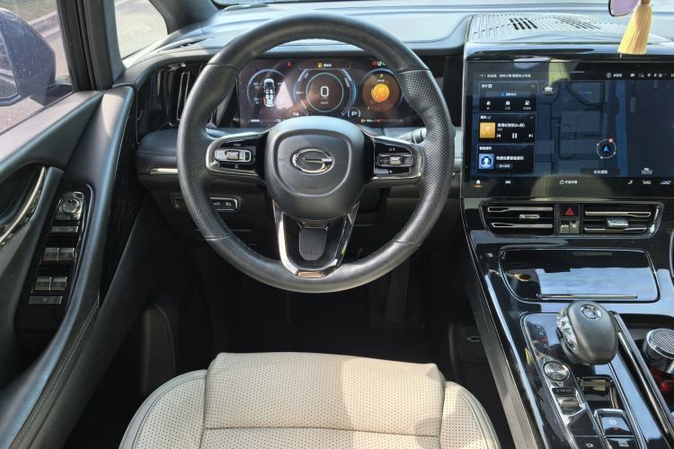 Used GAC Trumpchi M8 2023 Zongshi Series Dual-Motor YuZun Edition Interior 8