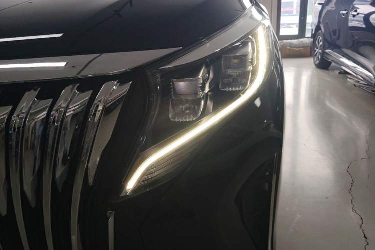 Used GAC Trumpchi M8 2023 Lingxiu Series 390T Prestige Edition Left Front Headlight