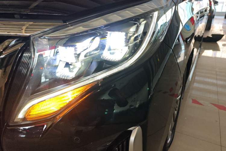 Used GAC Trumpchi M8 2023 Master Series 390T Ultimate Edition Left Front Headlight