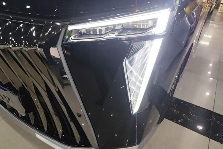 Used GAC Trumpchi M8 2023 Zongshi Series 400T Ultimate Edition Left Front Headlight