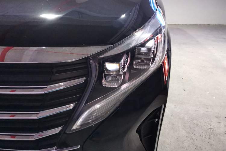 Used GAC Trumpchi M8 2023 Lingxiu Series 390T Deluxe Edition Left Front Headlight