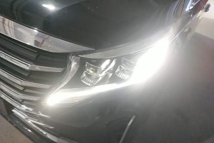 Used GAC Trumpchi M8 2023 Lingxiu Series 390T Deluxe Edition Left Front Headlight