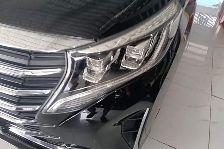 Used GAC Trumpchi M8 2023 Lingxiu Series 390T Deluxe Edition Left Front Headlight