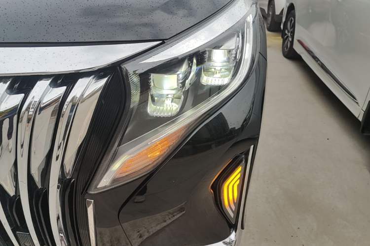 Used GAC Trumpchi M8 2023 Lingxiu Series 390T Luxury Edition Left Front Headlight
