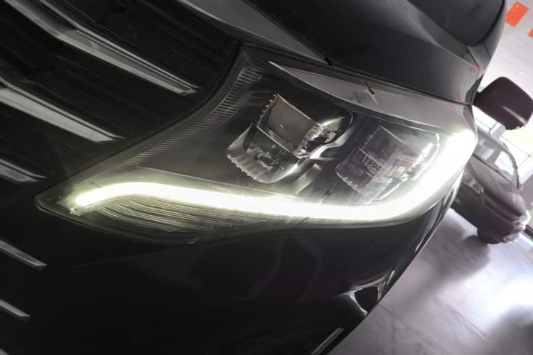 Used GAC Trumpchi M8 2023 Lingxiu Series 390T Prestige Edition Left Front Headlight
