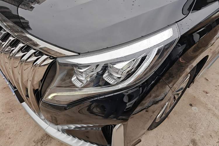 Used GAC Trumpchi M8 2023 Master Series 390T Ultimate Edition Left Front Headlight
