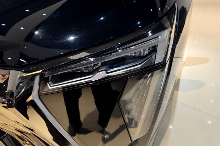 Used GAC Trumpchi M8 2023 Zongshi Series Dual-Motor Supreme Edition Left Front Headlight