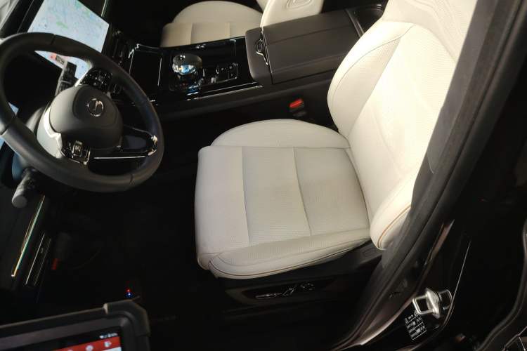 Used GAC Trumpchi M8 2023 Zongshi Series 400T Flagship Edition Left Front Seat