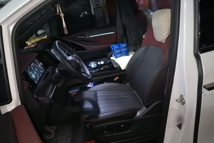 Used GAC Trumpchi M8 2023 Zongshi Series Dual-Motor Supreme Edition Left Front Seat