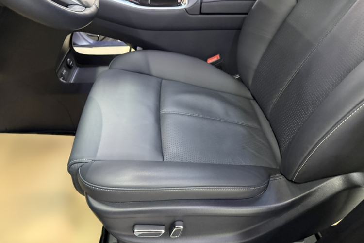 Used GAC Trumpchi M8 2023 Lingxiu Series 390T Prestige Edition Left Front Seat