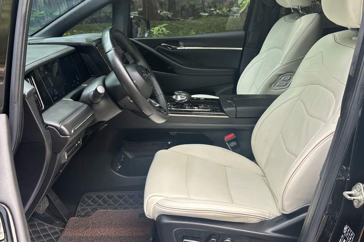 Used GAC Trumpchi M8 2023 Zongshi Series Dual-Motor YuZun Edition Left Front Seat
