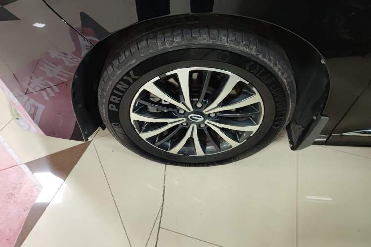 Used GAC Trumpchi M8 2023 Lingxiu Series 390T Luxury Edition Left Front Wheel Hub