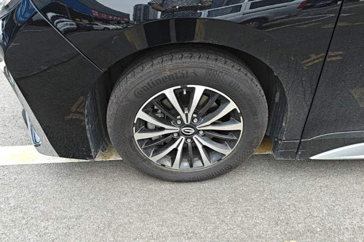 Used GAC Trumpchi M8 2023 Lingxiu Series 390T Deluxe Edition Left Front Wheel Hub