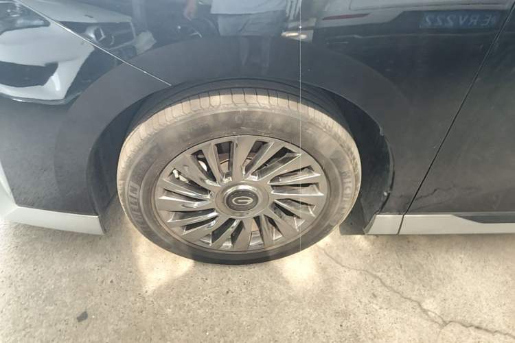 Used GAC Trumpchi M8 2023 Zongshi Series 400T Flagship Edition Left Front Wheel Hub
