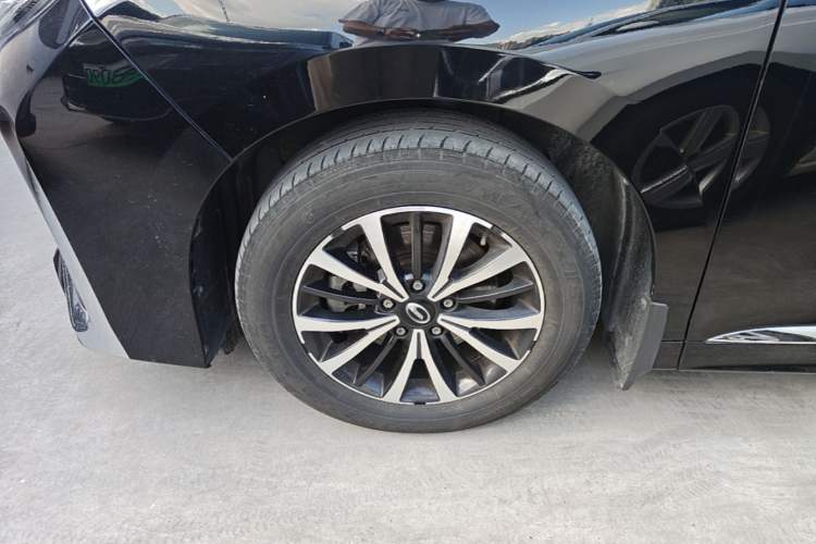 Used GAC Trumpchi M8 2023 Lingxiu Series 390T Deluxe Edition Left Front Wheel Hub