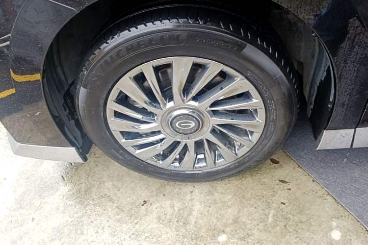 Used GAC Trumpchi M8 2023 Zongshi Series 400T Flagship Edition Left Front Wheel Hub