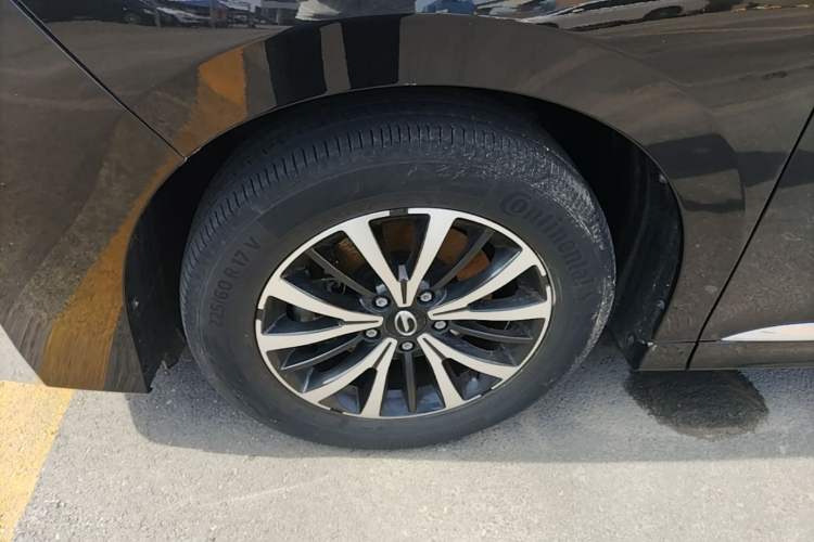 Used GAC Trumpchi M8 2023 Lingxiu Series 390T Deluxe Edition Left Front Wheel Hub