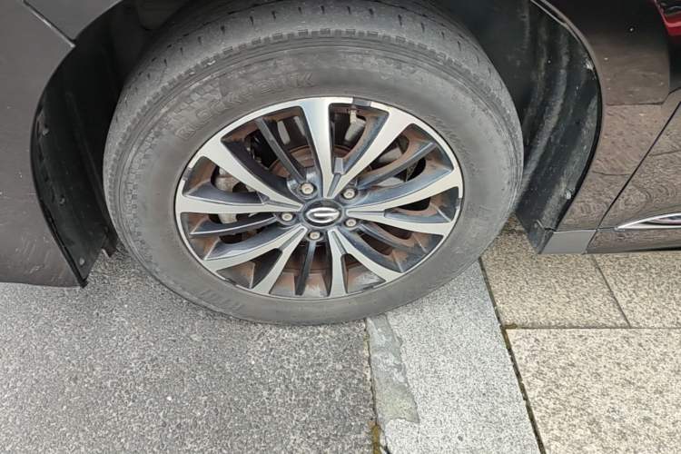Used GAC Trumpchi M8 2023 Lingxiu Series 390T Luxury Edition Left Front Wheel Hub