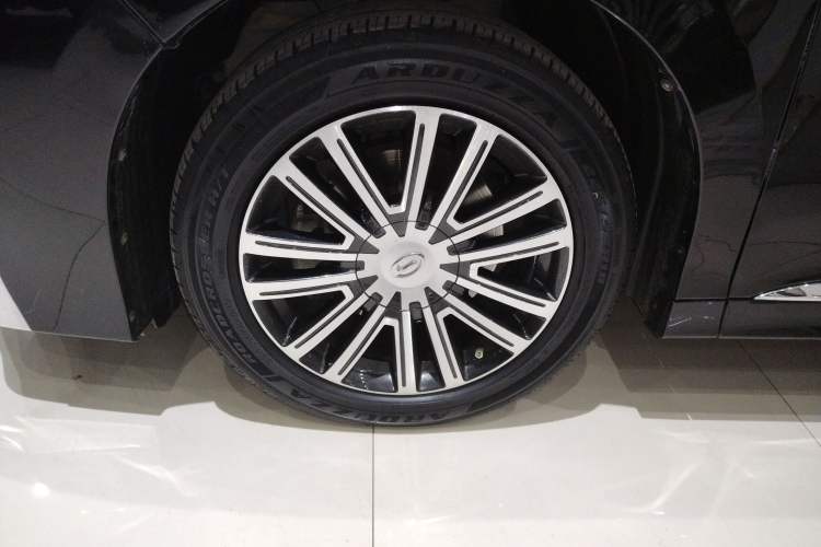 Used GAC Trumpchi M8 2023 Lingxiu Series 390T Prestige Edition Left Front Wheel Hub