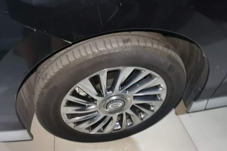 Used GAC Trumpchi M8 2023 Zongshi Series 400T Flagship Edition Left Front Wheel Hub