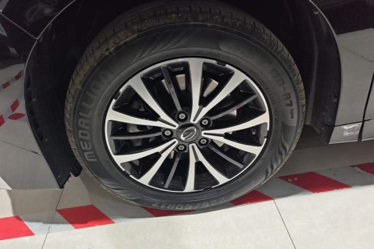 Used GAC Trumpchi M8 2023 Lingxiu Series 390T Deluxe Edition Left Front Wheel Hub