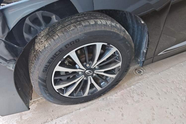 Used GAC Trumpchi M8 2023 Lingxiu Series 390T Deluxe Edition Left Front Wheel Hub