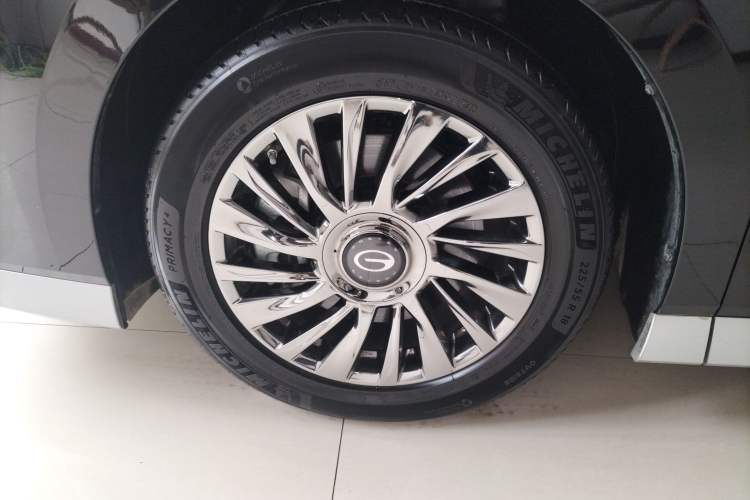 Used GAC Trumpchi M8 2023 Zongshi Series 400T Flagship Edition Left Front Wheel Hub