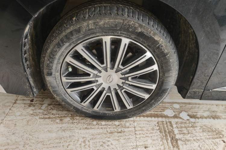 Used GAC Trumpchi M8 2023 Lingxiu Series 390T Prestige Edition Left Front Wheel Hub