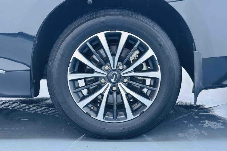 Used GAC Trumpchi M8 2023 Lingxiu Series 390T Deluxe Edition Left Front Wheel Hub