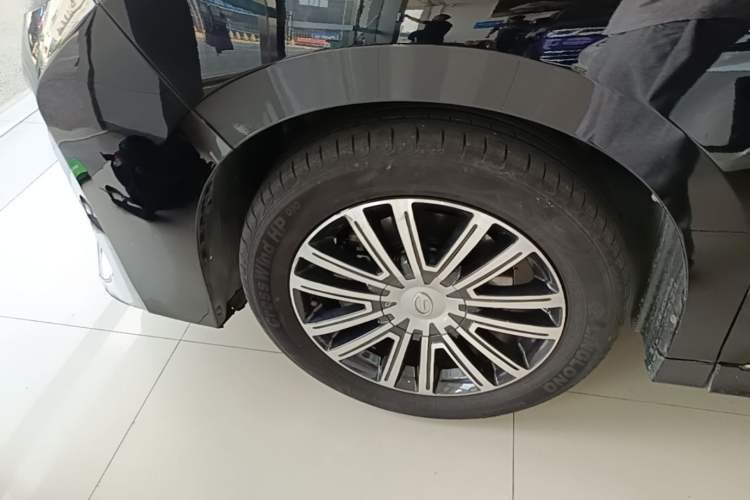 Used GAC Trumpchi M8 2023 Lingxiu Series 390T Prestige Edition Left Front Wheel Hub